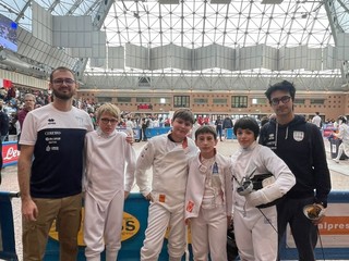 I tecnici Mandarini e Pasqua con gli spadisti Pesato, Giachino e Talarico I tecnici Mandarini e Pasqua con gli spadisti Pesato, Giachino e Talarico