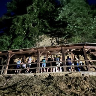 L'affioramento fossilifero della Valle della Morte: tra lucciole e fossili, la passeggiata notturna nei boschi dei Saraceni