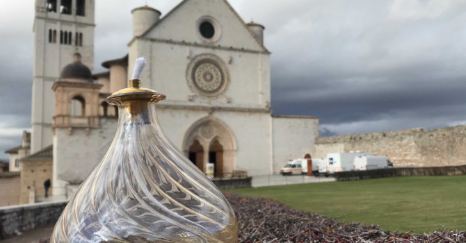 La Lampada della Pace di Assisi illumina Ferrere e Cisterna d’Asti La Lampada della Pace di Assisi illumina Ferrere e Cisterna d’Asti
