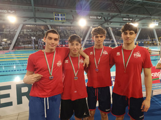 La 4x100 mista cadetti con Principato (Asti Nuoto), Senestro (Wild sport), Ribero (asti Nuoto) e Dadone (Asti Nuoto)