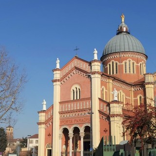 Nuova luce sul santuario della Beata Vergine del Portone