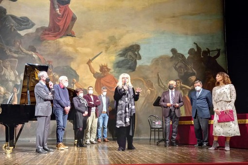 Il Premio Asti d'Appello ricorda il suo presidente Piero Ghia e promuove con en plein 'Io sono la strega' di Marina Marazza