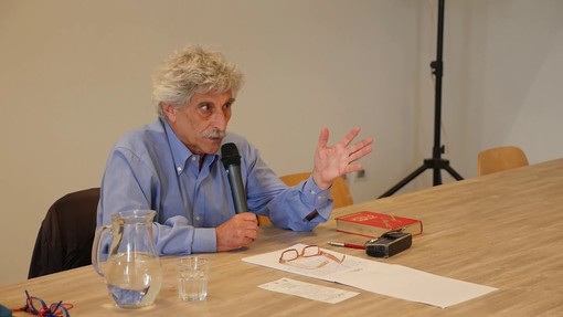 Marco Scavino, durante una lezione