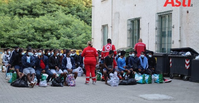 Nuovo centro migranti, Uil Asti-Cuneo: "Basta propaganda, l'immigrazione va gestire con norme e lavoro regolare" Nuovo centro migranti, Uil Asti-Cuneo: "Basta propaganda, l'immigrazione va gestire con norme e lavoro regolare"