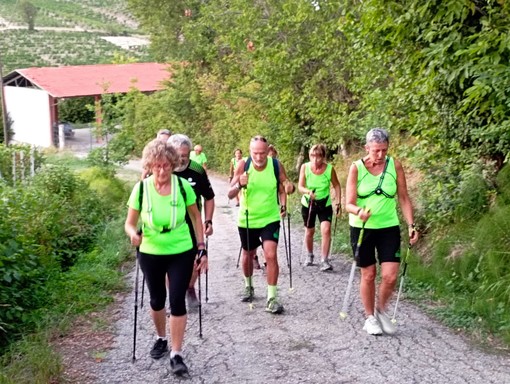 Passeggiate all'aria aperta in tecnica Nordic walking. Appuntamenti della prossima settimana