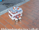 I barattoli abbandonati