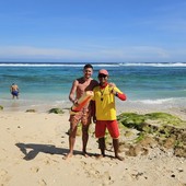 Massasso con il bagnino a Bali