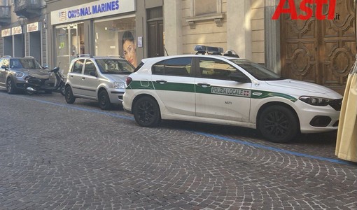 Via Cavour (immagine di archivio) Via Cavour (immagine di archivio)