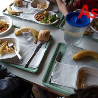 Una mensa scolastica astigiana Una mensa scolastica astigiana