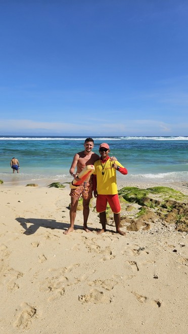 Massasso con il bagnino a Bali