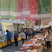 15 punti contro lo spostamento in Campo del Palio. I mercatali preparano il ricorso: &quot;Dietro ogni banco c'è una famiglia&quot; [VIDEO e FOTO]