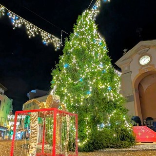 Moncalvo accende i riflettori sul Natale 2025: un calendario per la comunità Moncalvo accende i riflettori sul Natale 2025: un calendario per la comunità