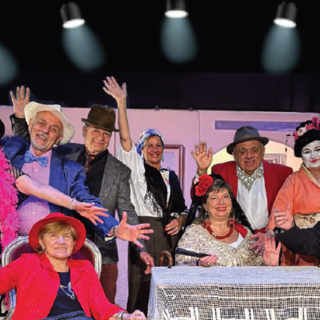 A San Damiano si ride in piemontese con "Na sorprèisa dòp l'àutra"