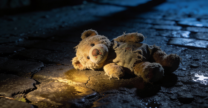 In carcere da aprile per violenze sessuali su sorelline di 5 e 7 anni. La difesa chiede perizia psichiatrica In carcere da aprile per violenze sessuali su sorelline di 5 e 7 anni. La difesa chiede perizia psichiatrica