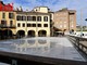 La pista di ghiaccio in piazza Statuto