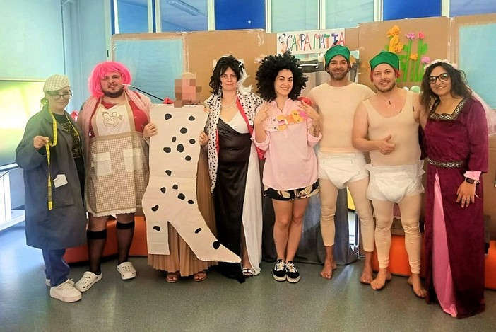 Genitori in scena alla scuola dell’infanzia Collodi: una fiaba di sorrisi, entusiasmo e comunità