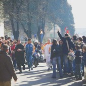 Il passaggio della fiamma olimpica ad Asti, in occasione delle Olimpiadi di Torino 2006  (Ph J.DeM.A.)
