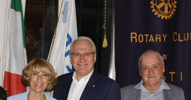 da sin. Maria Stella Perrone, Franco Calcagno, Claudio Nuti. da sin. Maria Stella Perrone, Franco Calcagno, Claudio Nuti.