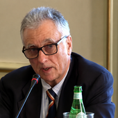 Il professor Gianluigi Mancardi, già direttore della Clinica Neurologica dell'Università di Genova