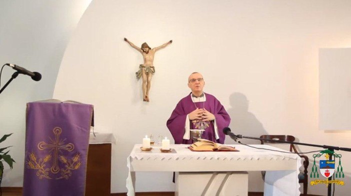 Durante la Settimana Santa il vescovo di Asti porterà avanti tutte le celebrazioni, trasmesse in streaming