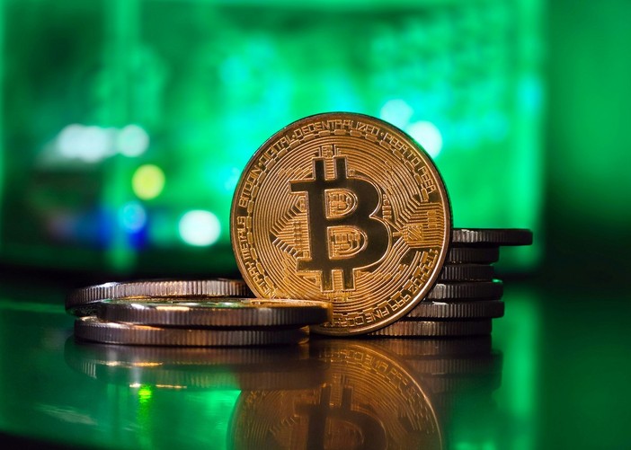 È ancora conveniente investire in Bitcoin o è meglio puntare sulle altcoin emergenti?