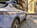 Ruba in un mini market, arrestato dalle volanti un pluripregiudicato in fuga Ruba in un mini market, arrestato dalle volanti un pluripregiudicato in fuga
