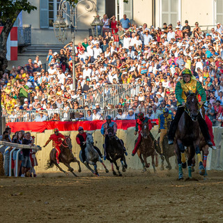 Chi spodesterà San Lazzaro dall'olimpo del Palio (e ci riuscirà)? Cavalli e fantini al canapo