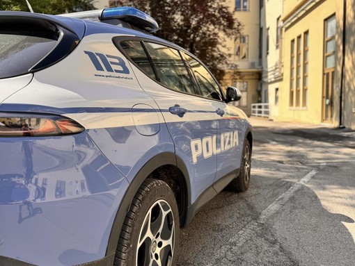 Ruba in un mini market, arrestato dalle volanti un pluripregiudicato in fuga