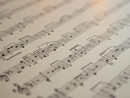 Asti, musica e generosità: un cittadino dona volumi e spartiti al Civico Istituto Verdi