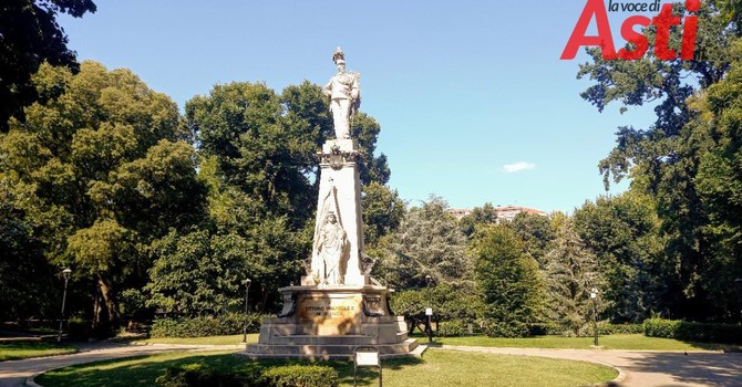 Arresto per droga e resistenza ai Giardini Pubblici