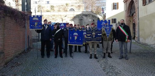 Montiglio ha ospitato una riunione delle sezioni paracadutisti di Valle d’Aosta, Piemonte e Liguria