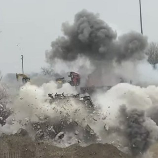 Il momento della demolizione Il momento della demolizione