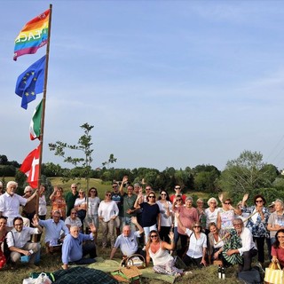 Il pic nic dello scorso giugno per celebrare il solstizio d'estate