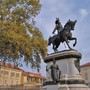“La storia scolpita”: la Società di Studi Astesi guida la passeggiata tra i monumenti della città