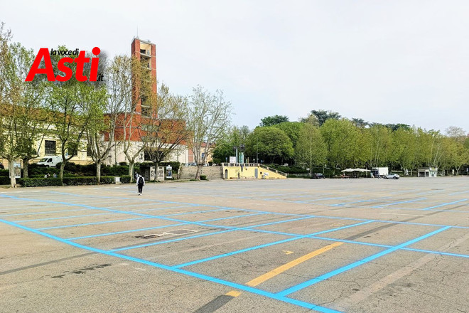 Parcheggi in Piazza del Palio: un'interrogazione del consigliere Malandrone sui disagi per gli abbonati