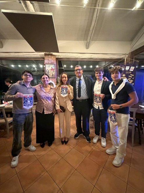 Un momento della serata con i ragazzi protagonisti Un momento della serata con i ragazzi protagonisti