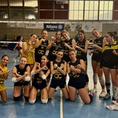 Una bella immagine delle ragazze della Pallavolo Valle Belbo