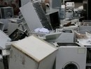 Lavatrici, tv, lampade e condizionatori. In un anno ogni piemontese butta via cinque chili di elettronica