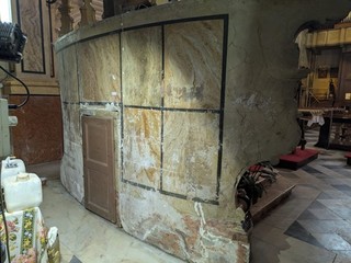 Retro dell'altare