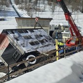Recuperato il mezzo ribaltato sulla Statale 21: strada riaperta al traffico Recuperato il mezzo ribaltato sulla Statale 21: strada riaperta al traffico