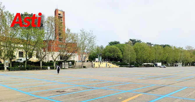 Parcheggi in Piazza del Palio: un'interrogazione del consigliere Malandrone sui disagi per gli abbonati