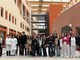 Nelle foto gli studenti con le docenti Antonietta Galanzino (liceo classico), Piera Maggiora e Pierpaola Laustra (liceo scientifico), il Direttore del Dipartimento dei Servizi Elda Feyles, i Coordinatori tecnici Antonella Cammarota (Laboratorio Analisi), Concetta Tona (Anatomia Patologica e Immunoematologia), Oscar Casavecchia (Radiodiagnostica), Guido Mansone (Radioterapia) e Nadia Ardovini, responsabile dell’Area Diagnostica della Direzione delle Professioni Sanitarie.