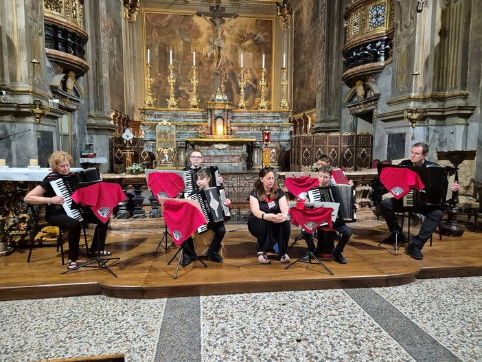 Fisarmoniche Suzuki nella chiesa di San Martino: accordo con Ase per le domeniche di luglio
