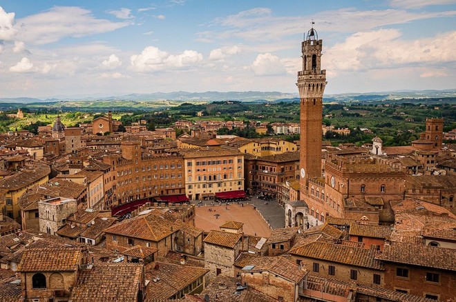 Siena, estratte le Contrade per il Palio di Provenzano