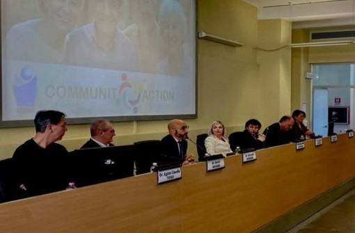 La voce... Delle scuole: al Polo universitario il seminario "Vivere a lungo e bene" di Aquilante per i ragazzi astigiani La voce... Delle scuole: al Polo universitario il seminario "Vivere a lungo e bene" di Aquilante per i ragazzi astigiani