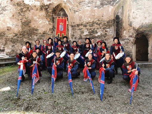 Trasferta nel Bolzanese per sbandieratori e musici del Comitato Palio di San Damiano