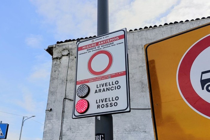 Mobilità e inquinamento: la giunta Rasero e l’assessore Giacomini  scelgano da che parte stare