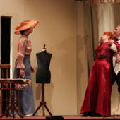 A Nizza Monferrato "Sarto per signora": la farsa di Feydeau con Max Pisu e Chiara Salerno A Nizza Monferrato "Sarto per signora": la farsa di Feydeau con Max Pisu e Chiara Salerno