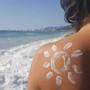 Un tuffo in mare per dare il benvenuto a luglio, il mese di Giulio Cesare Un tuffo in mare per dare il benvenuto a luglio, il mese di Giulio Cesare