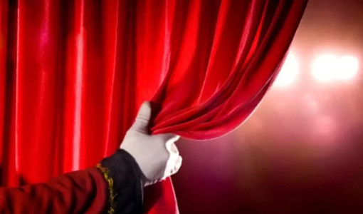 Al teatro della Torretta lo spettacolo "Sette donne di classe operaia" Al teatro della Torretta lo spettacolo "Sette donne di classe operaia"